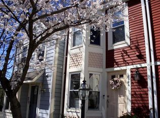 2120 Whisperwood Glen Ln, Reston, VA 20191