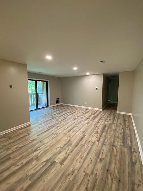 1st image of 139 Green St #107