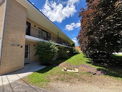 581 Burlington Ave #1 Photo 1 581 Burlington Ave #1 Photo 1