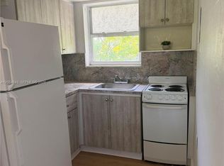 1465 W 28th St APT 4, Hialeah, FL 33010