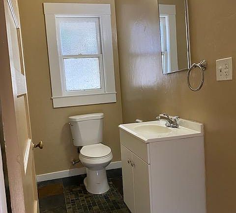 4th image of 451 E San Salvador St APT 5