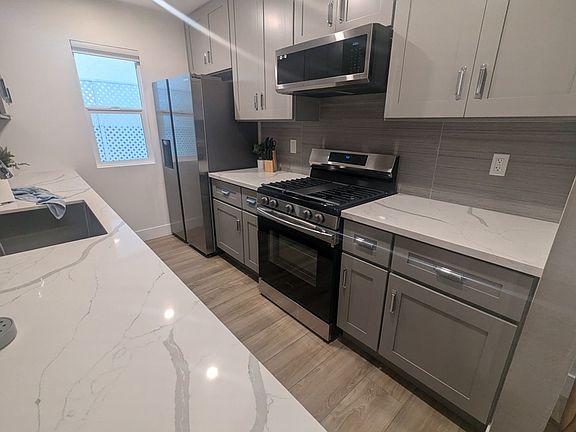 2nd image of 3314 Mission Blvd #3