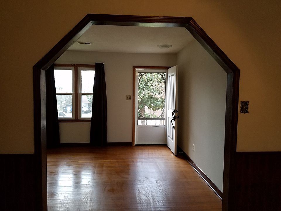1st image of 331 Hilltop Way