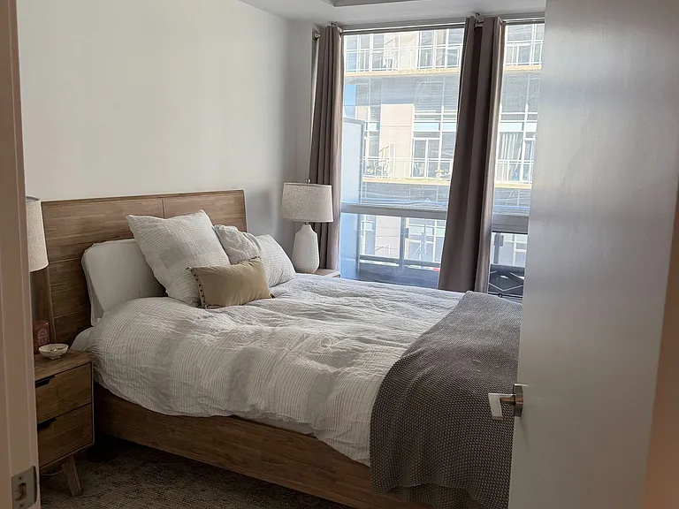 1030 King St W #325 — Photo 7