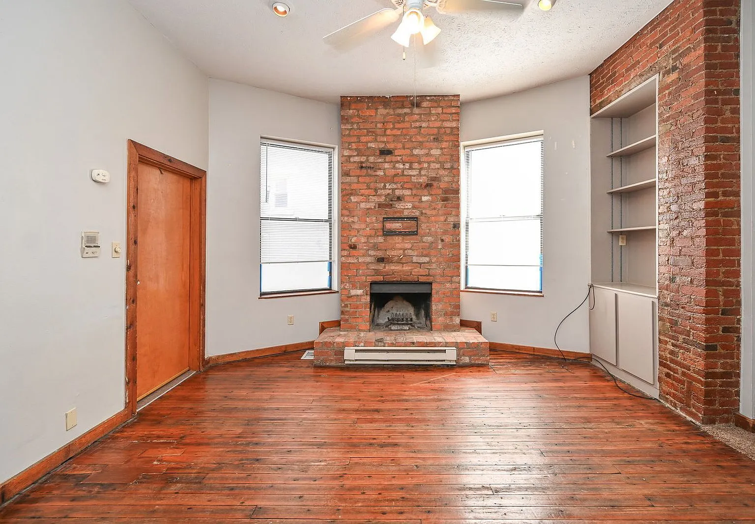 3207 Vine St — Photo 2