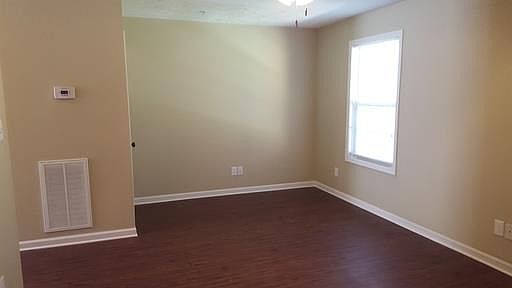 4th image of 103 Pine Village Way APT A