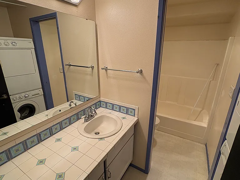 3049 60th Ave SW #6 — Photo 5