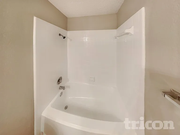 3029 Meadowmoor St — Photo 14