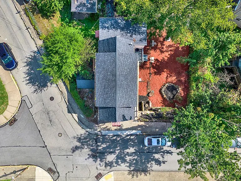 220 Crest Ave — Photo 22