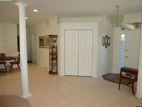 5th image of 1711 Woodsview Dr