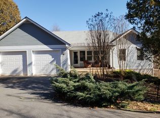 815 Old Turner Mountain Ln, Charlottesville, VA 22901