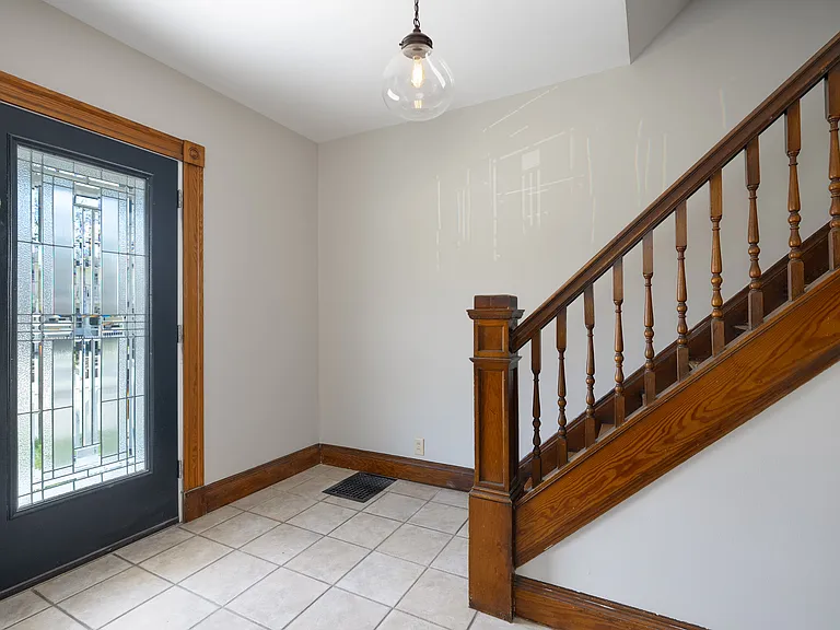 2892 Markbreit Ave — Photo 3