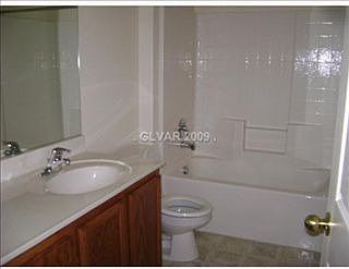 4th image of 8008 Farthings Hill Dr