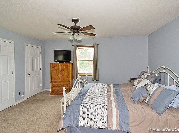 2nd image of 484 Shady Brook Dr