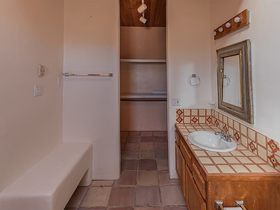 5th image of 725A Camino Los Abuelos