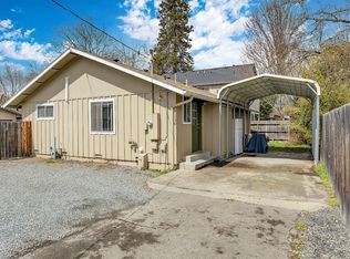 1130 SW Bridge St, Grants Pass, OR 97526