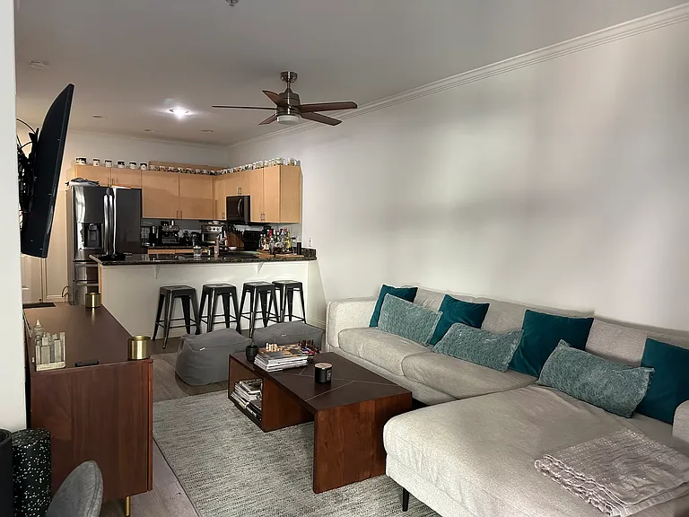 1501 Front St #330 — Photo 7