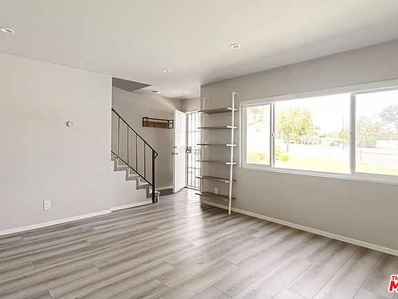 5th image of 13484 Meyer Rd Unit 16