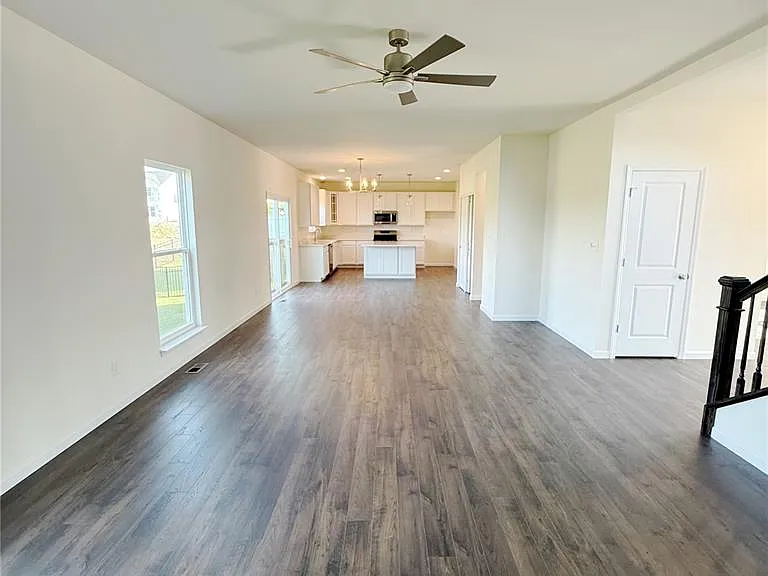 302 Windmill View Ct — Photo 15