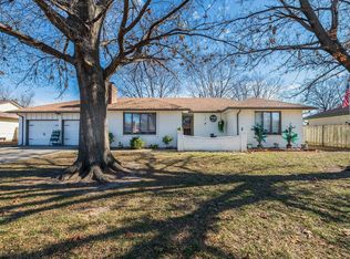 1432 N Stoney Point St, Wichita, KS 67212