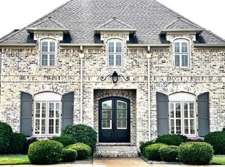 29 Emerald Lake Dr, Jackson, TN 38305