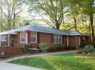 856 Vfw Dr, Stone Mountain, GA 30083