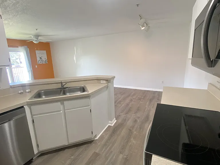 6548 Swissco Dr #623 — Photo 5