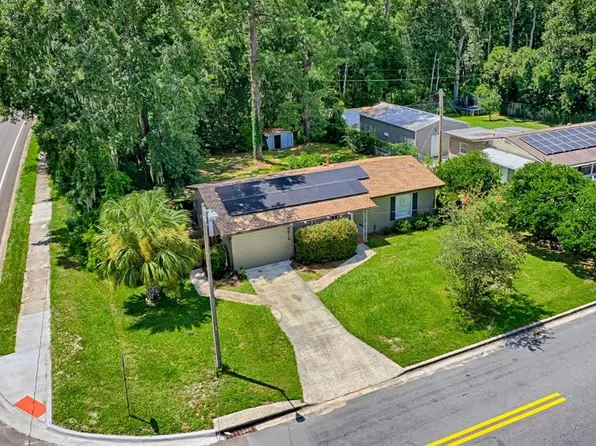 3912 NW 32nd St, Gainesville, FL 32605