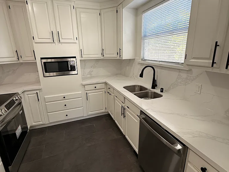 1705 Silverado Trl — Photo 9