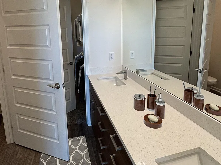 ALTO Apartments of Lenexa — Photo 37