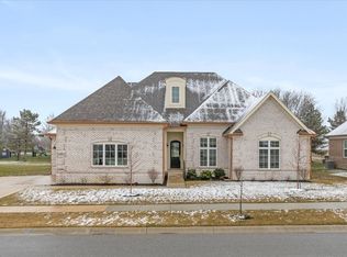 11883 West Rd, Zionsville, IN 46077