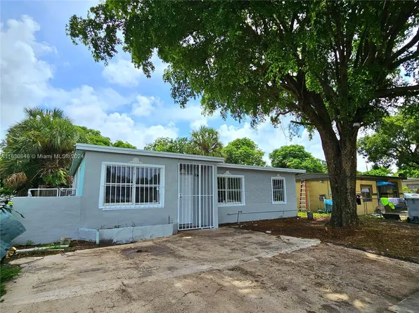 2732 NW 5th St, Pompano Beach, FL 33069