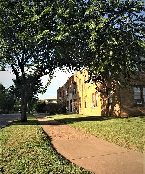 The Vintage at Mesta Park — Photo 77