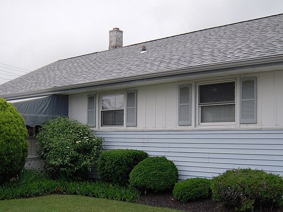 Back yard, parking spot 