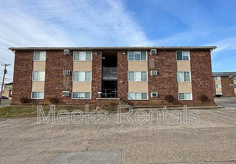 Main Street Apartments — Photo 2