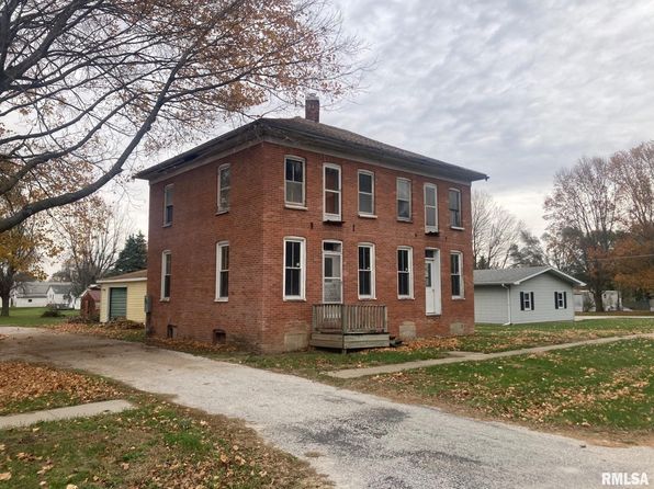 185 E Maple St, Roseville, IL 61473
