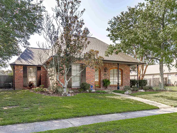 1602 Notting Hill Dr, Baton Rouge, LA 70810