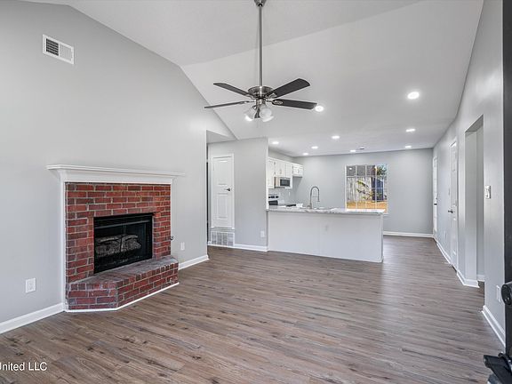 3rd image of 2548 Winwood Cv