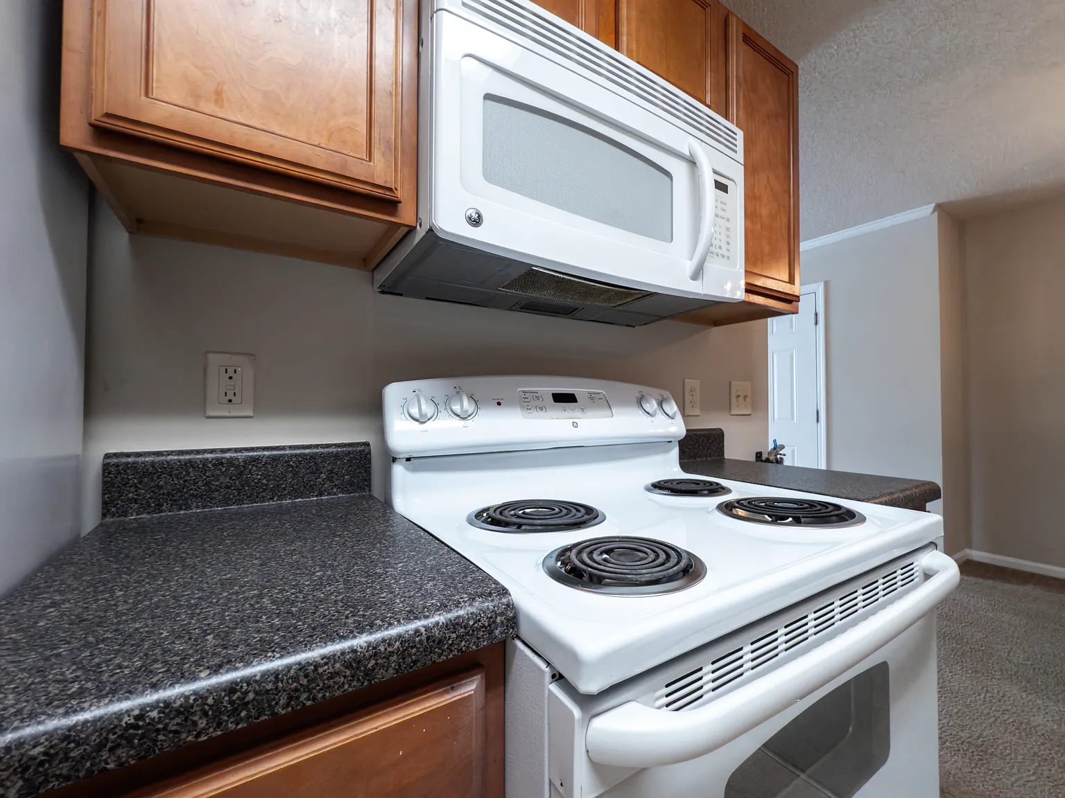 153 Millstone Road - G — Photo 2