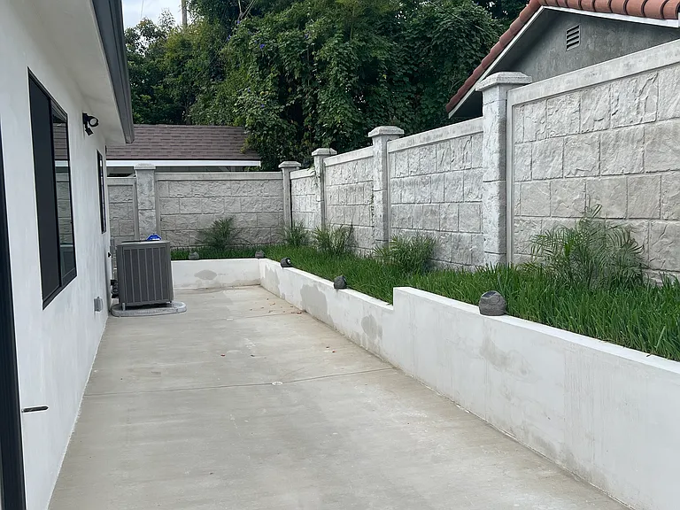 1765 Coolidge Ave — Photo 5