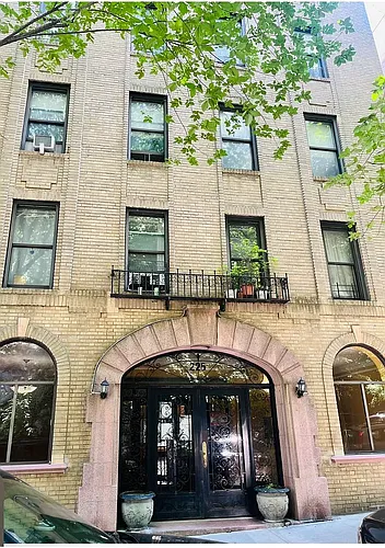 225 Bennett Ave #2S Photo 1