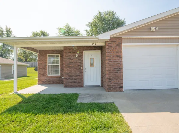 135 Rylee Cir Unit A, Holts Summit, MO 65043