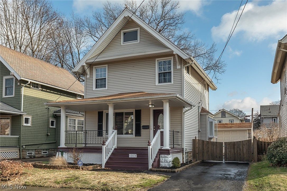 1313 Park Row Ave, Lakewood, OH 44107 | Zillow