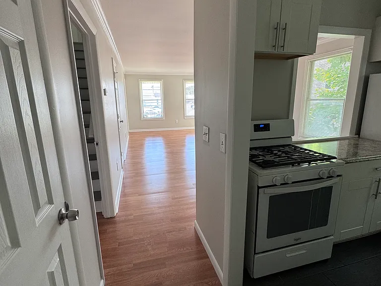 736 Savin Ave #2 — Photo 12