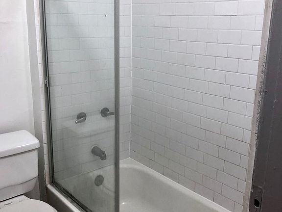 4th image of 936 Albany St APT 36