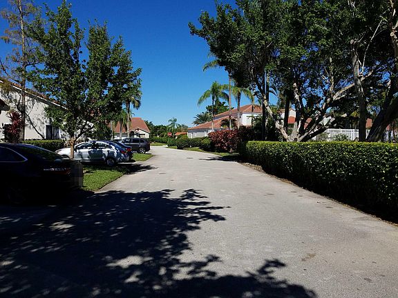 5th image of 7450 Pinewalk Dr S