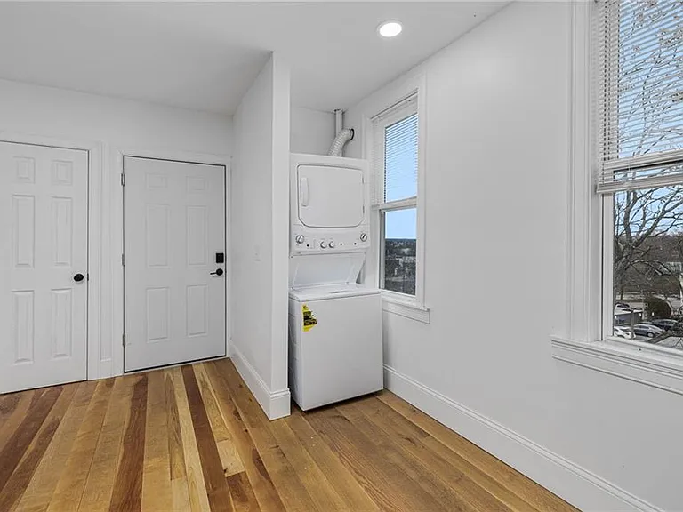 30 Cypress St #3 — Photo 5