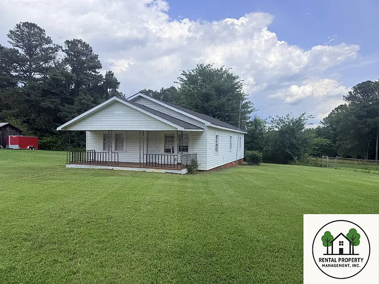 6790 Cartersville Hwy — Photo 1