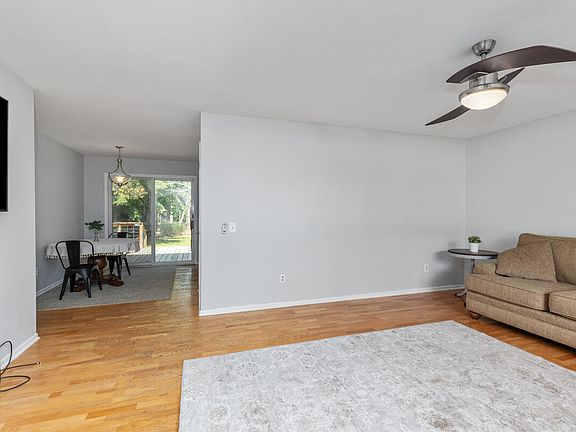 5th image of 11928 Lakeridge Dr