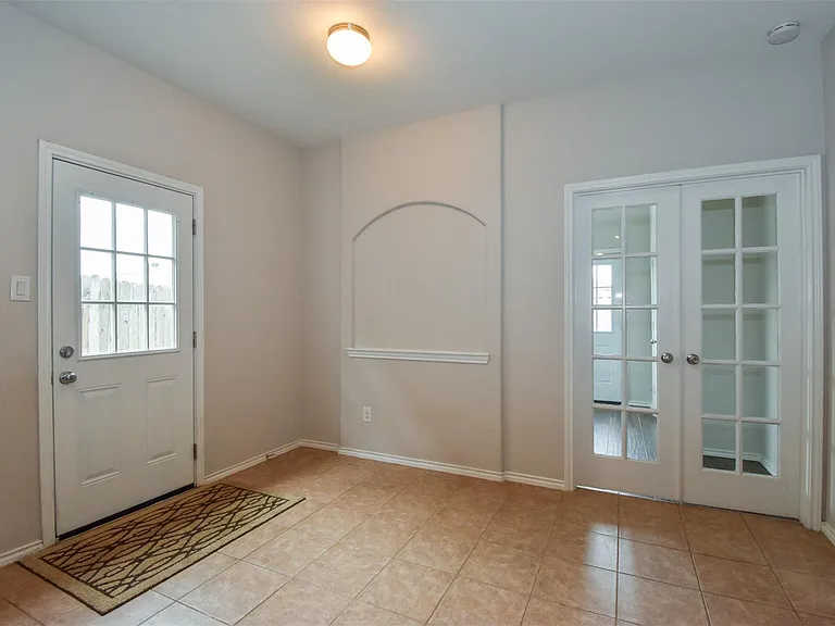 3615 Bridgebluff Ln — Photo 8